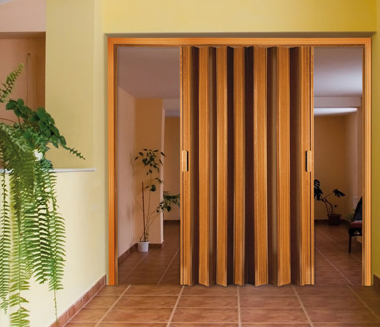 puerta plegable madera